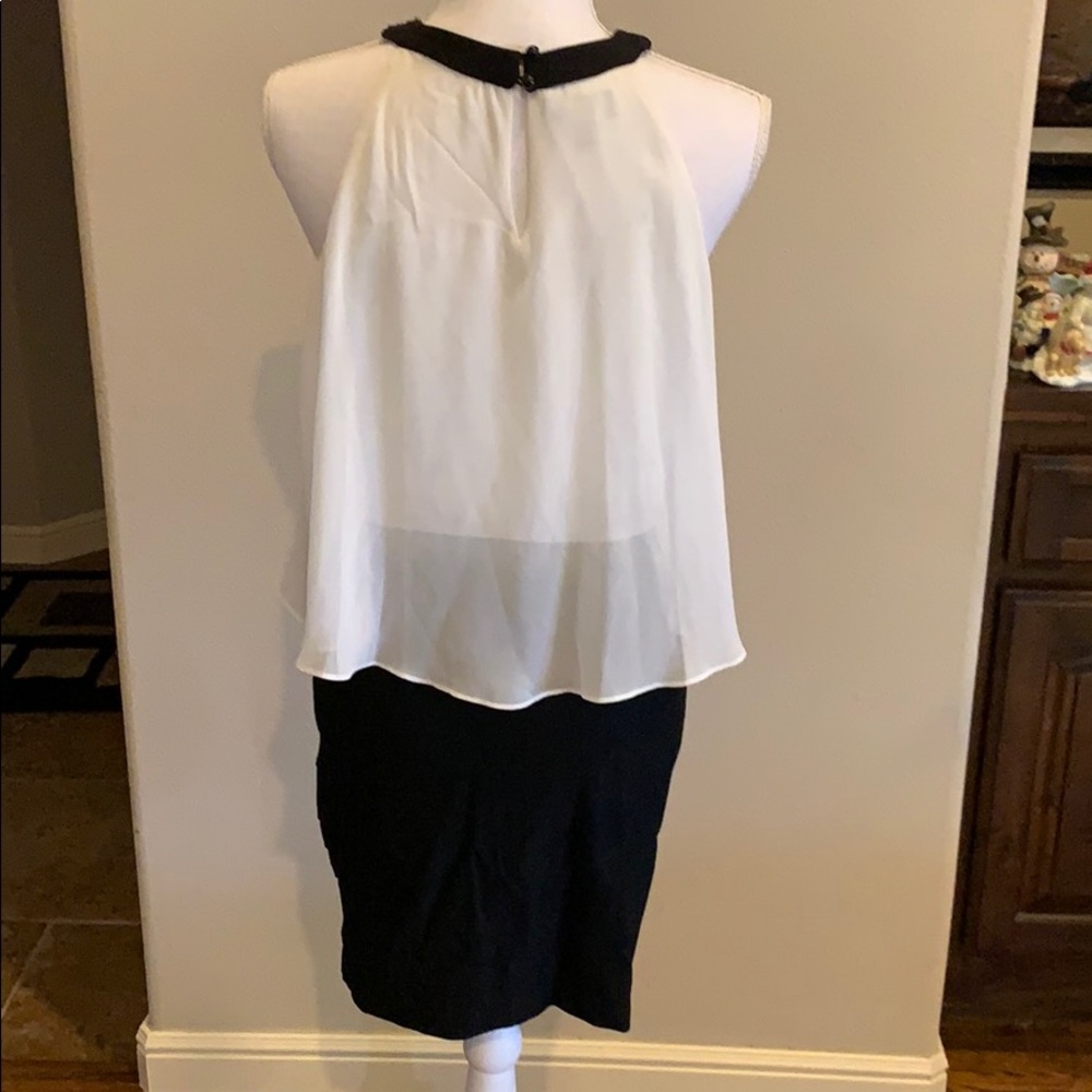 Dress - Picture 2 of 5